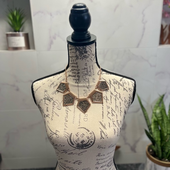 Statement Necklace - OS - Picture 2 of 3